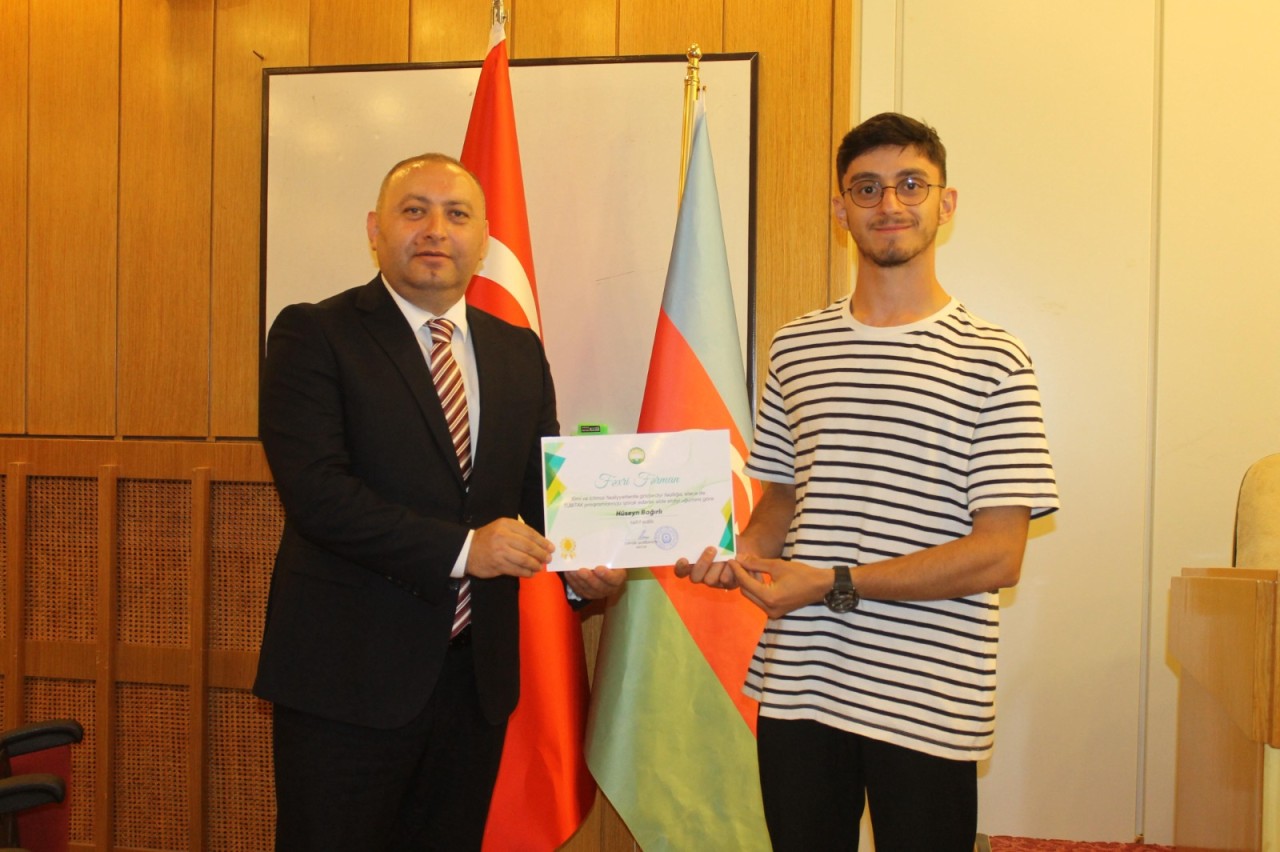 ADAU-nun rəhbər heyəti İzmirdə tələbələrlə görüş keçirdi - FOTOLAR